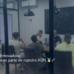 Equipo de Evirom reunido en sala de reuniones moderna durante una sesión de innovación, junto al logo de PYME Innovadora y el del Ministerio de Ciencia e Innovación.